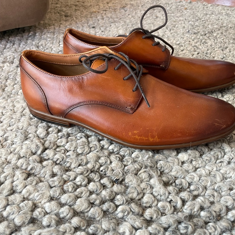 ALDO Men's 7.5 Classic Gradient Brown Leather Dress Shoes - Picture 4 of 8